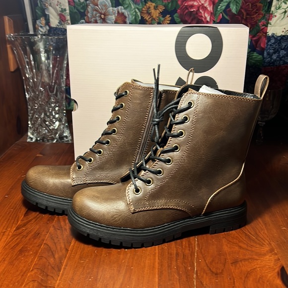 SO Brand New Lace Up / Zippered Women’s Brown Boots 8.5 - Picture 7 of 14